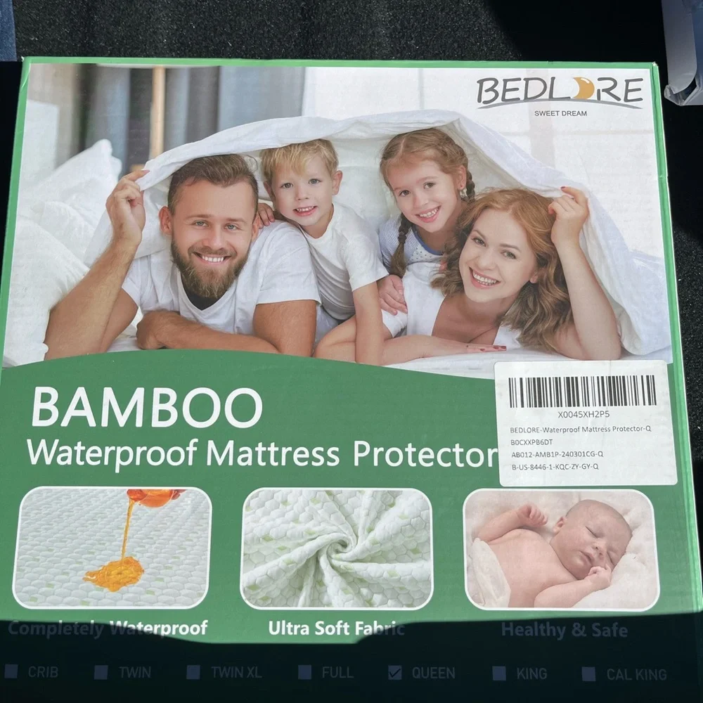 Bamboo Waterproof Mattress Protector - White size Queen